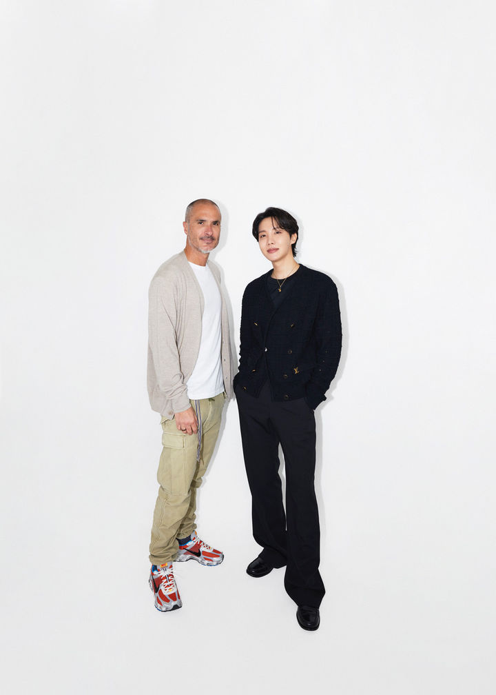 [서울=뉴시스] 제이홉, 제인 로우. (사진 = 애플뮤직 제공) 2025.04.30. photo@newsis.com. *재판매 및 DB 금지