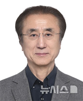 [창원=뉴시스]국립창원대 신소재공학부 이찬규 명예교수.(사진=국립창원대 제공) 2025.04.30. photo@newsis.com