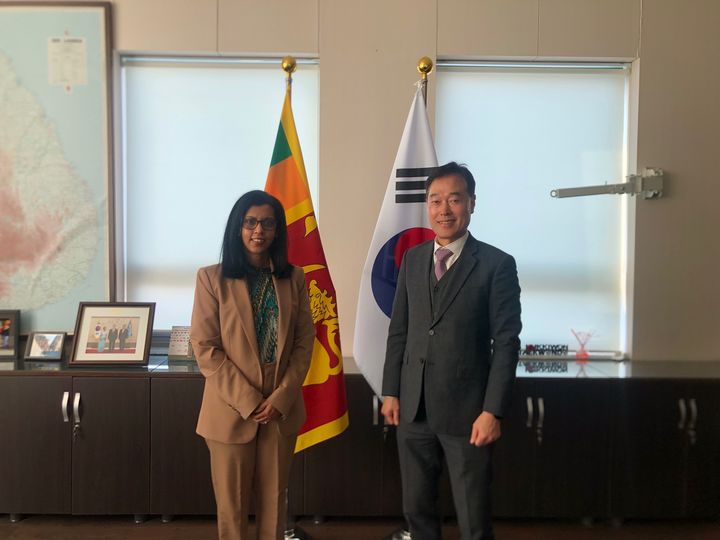 [구미=뉴시스] 외교단 초청 활동. (사진=구미시 제공) 2025.05.01 photo@newsis.com *재판매 및 DB 금지