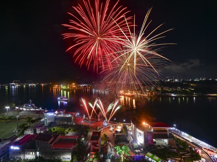 불꽃쇼부터 매직쇼까지...울산 장생포 고래문화특구 어린이날 행사 '풍성... - 뉴스 썸네일 이미지