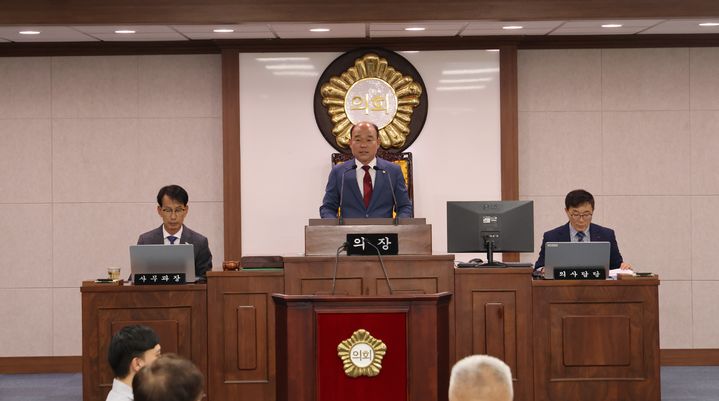 [합천=뉴시스] 제289회 합천군의회 임시회 회기 종료 (사진=합천군의회 제공) 2025. 05. 01. photo@newsis.com *재판매 및 DB 금지