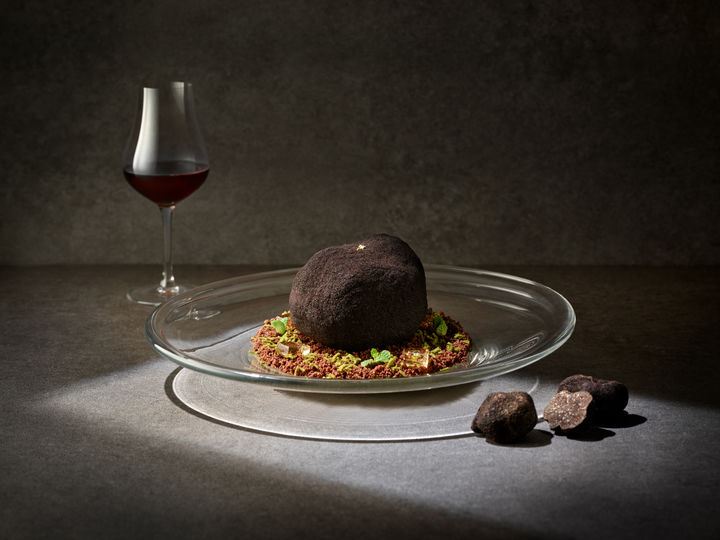 서울신라호텔이 '트러플 아이스크림'을 출시했다.(사진=호텔신라 제공) *재판매 및 DB 금지