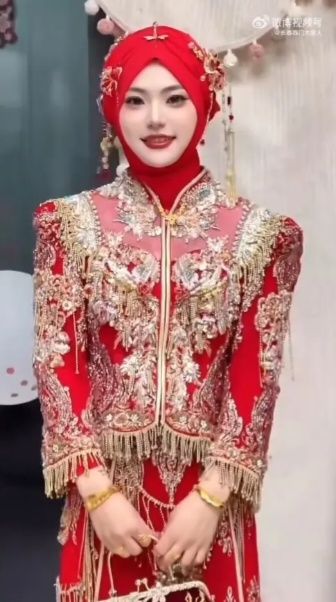 [서울=뉴시스] 중국에서 결혼하는 후이족 신부의 얼굴이 뛰어나 AI 제작 논란이 일었다. (사진=월드저널 캡쳐) 2025.05.02 *재판매 및 DB 금지