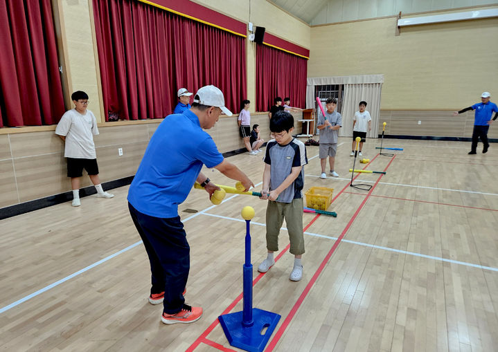 [대구=뉴시스]전국 단위 대학생 대상 첫 티볼대회가 열린다. (사진 = 대구 영진전문대학교 제공) 2025.05.02. photo@newsis.com *재판매 및 DB 금지