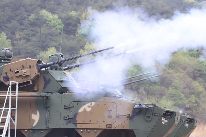 30mm 대공포 발사하는 천호