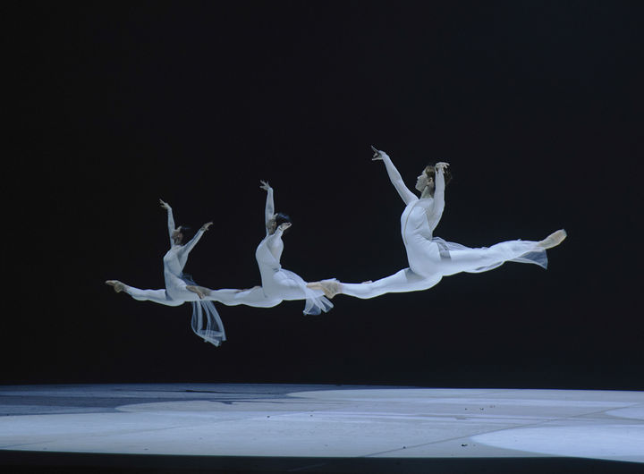 [광주=뉴시스] 광주시립발레단 컨템포러리 발레 '디바인' 작품. (사진=광주시청 제공). photo@newsis.com *재판매 및 DB 금지