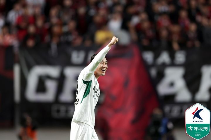 [서울=뉴시스] 프로축구 K리그1 전북현대의 송민규. (사진=한국프로축구연맹 제공) *재판매 및 DB 금지