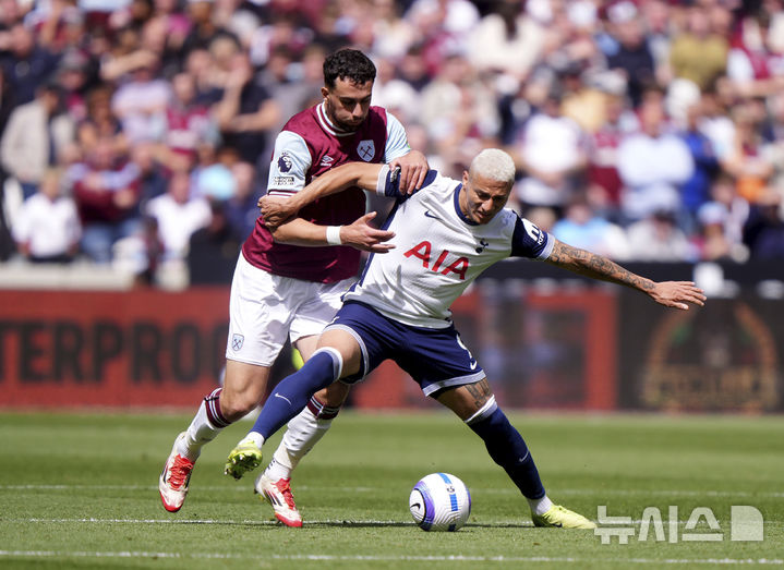 [런던=AP/뉴시스] 잉글랜드 프로축구 프리미어리그(EPL) 토트넘홋스퍼의 히샤를리송. 2025.05.04.