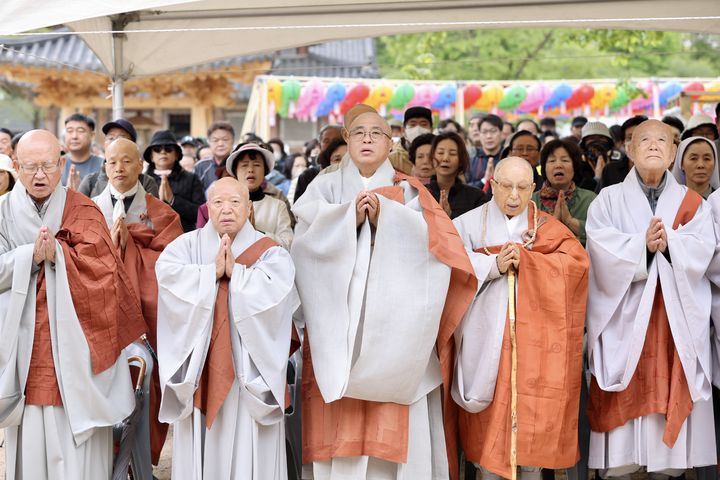 "세상에 평안을" 속리산 법주사, 불기 2569년 봉축법요식