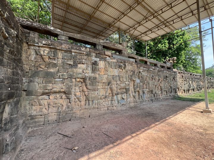 [서울=뉴시스] 복원된 캄보디아 앙코르유적 '코끼리테라스' C구간 전경 (사진=국가유산진흥원 제공) 2025.05.06. photo@newsis.com *재판매 및 DB 금지