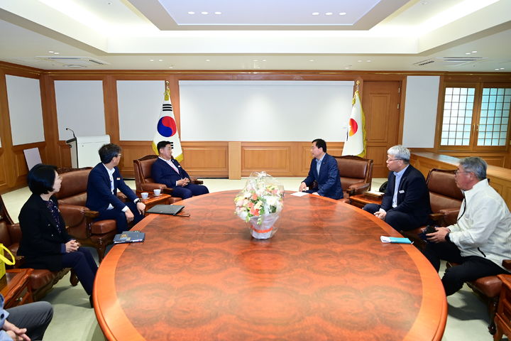 경북 김천시 방문한 정영철 영동군수 *재판매 및 DB 금지