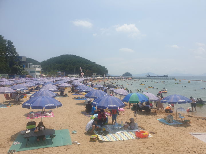 [창원=뉴시스] 강경국 기자 = 경남 창원시 마산합포구 진동면 요장리에 있는 광암해수욕장. (사진=창원시청 제공). 2025.05.07. photo@newsis.com *재판매 및 DB 금지