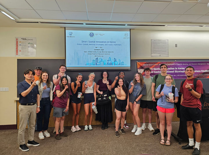 [공주=뉴시스] 국립공주대 글로벌프롭테크연구소 미국 버지니아공과대 특강. (사진=국립공주대 제공) *재판매 및 DB 금지