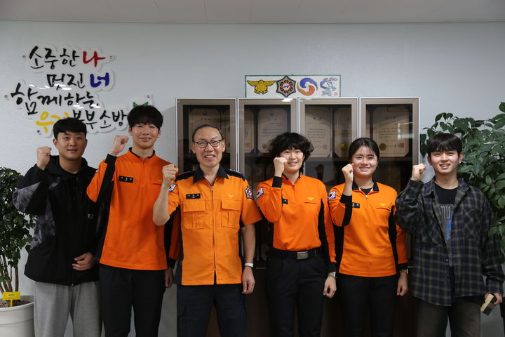 [대구=뉴시스] 대구북부소방서는 7일 '소방루키, 100일의 기적' 간담회를 개최했다. (사진=대구북부소방서 제공) 2025.05.07. photo@newsis.com *재판매 및 DB 금지