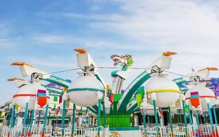 [서울=뉴시스]중국에 최초로 건설된 레고랜드인 상하이레고랜드에서 정식 개장을 앞두고 놀이기구 사고가 발생해 안전성 논란이 제기됐다. 상하이레고랜드 자료사진. 2025.06.30