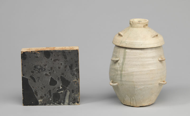 [서울=뉴시스] 세종대왕 태항아리와 태지석 (사진=국가유산청 제공) 2025.05.08. photo@newsis.com *재판매 및 DB 금지