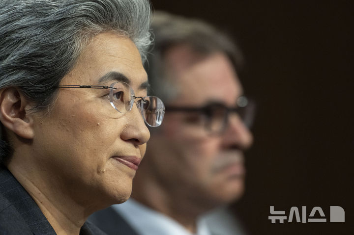 [워싱턴=AP/뉴시스] 사진은 지난 5월 8일 워싱턴DC에서 열린 미 상원 상무·과학·교통위원회 청문회에 참석한 리사 수 AMD 최고경영자. 2025.08.05.