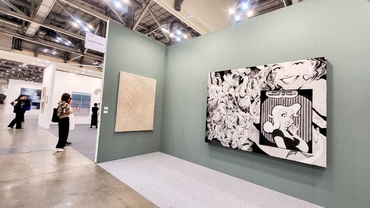 [사진=박현주 미술전문기자] 애나박 작품을 전면에 내세운 리안갤러리 부스. *재판매 및 DB 금지