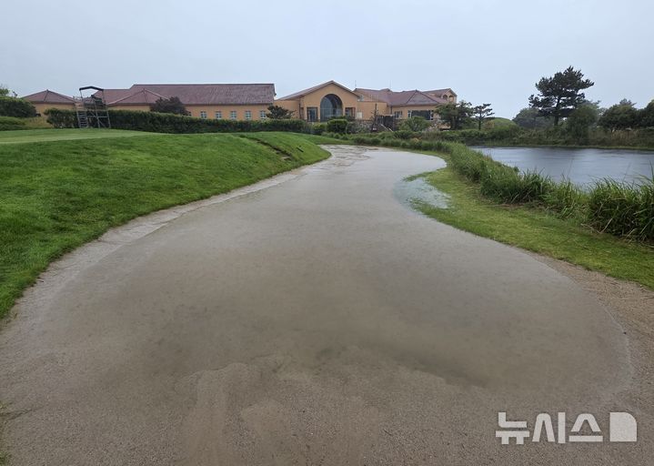 [서울=뉴시스]KPGA 클래식 2R 악천후로 취소. (사진=KPGA 제공)