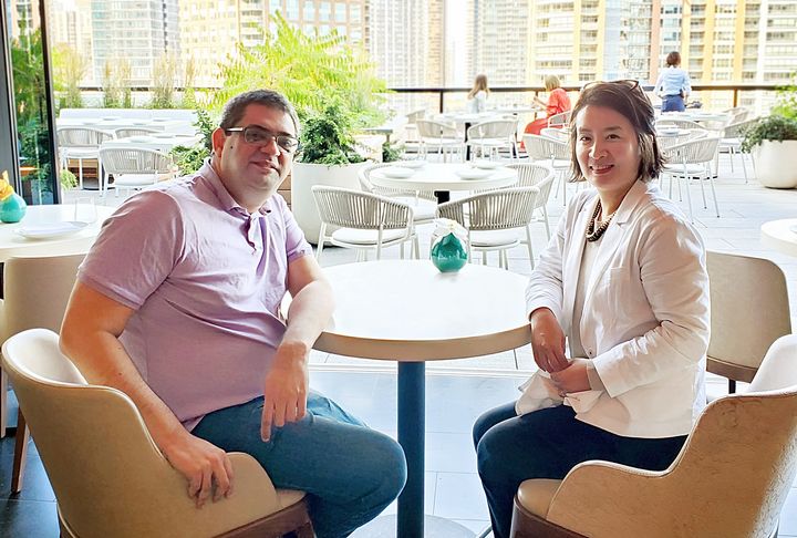 [대전=뉴시스] 기후변화 대응을 위한 탄소배출권 거래제도의 부작용을 규명한 KAIST 기술경영학과 이나래 교수(오른쪽)와 미네소타대 경영대 아심 카울 교수.(사진=KAIST 제공) *재판매 및 DB 금지