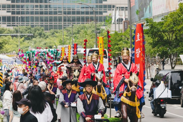 [경산=뉴시스] 경산자인단오제 호장행렬. (사진=전국단오제연합 제공) 2025.05.09. photo@newsis.com&nbsp; *재판매 및 DB 금지