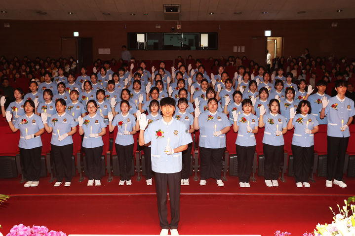 [공주=뉴시스] 국립공주대 간호학과 '제63회 나이팅게일 선서식' 모습. (사진=국립공주대 제공) *재판매 및 DB 금지