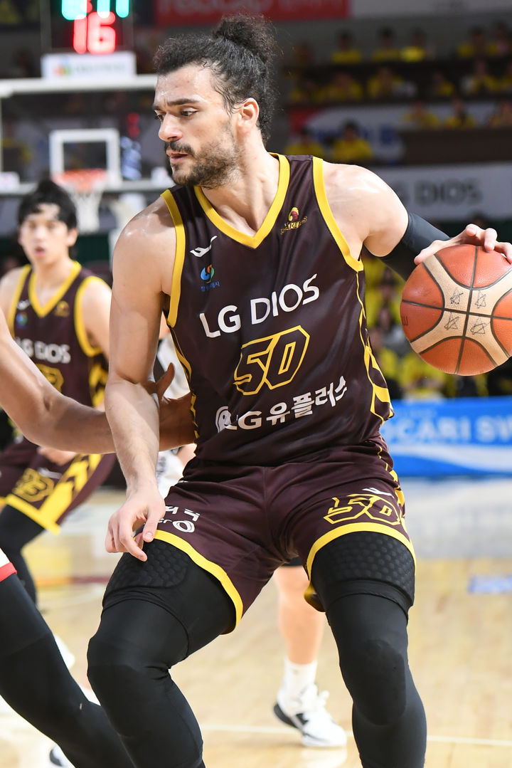 [서울=뉴시스] 프로농구 창원 LG의 아셈 마레이. (사진=KBL 제공) 