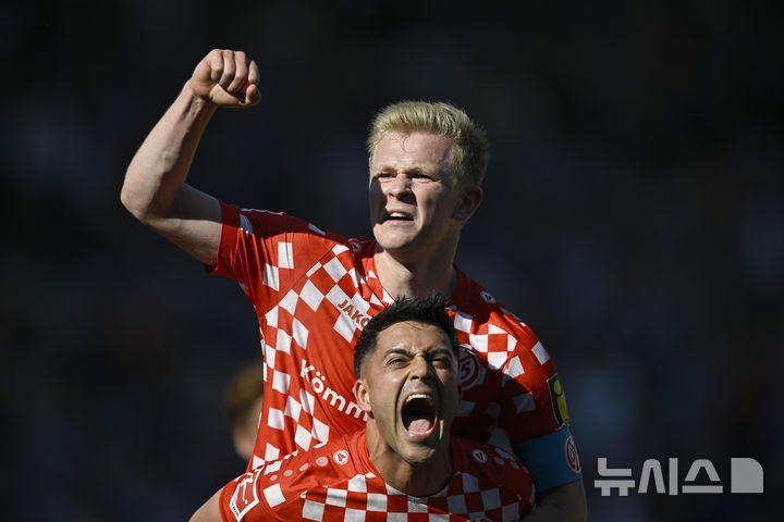 [보훔=AP/뉴시스] 독일 프로축구 분데스리가 마인츠의 요나탄 부르카르트. 2025. 5. 10.