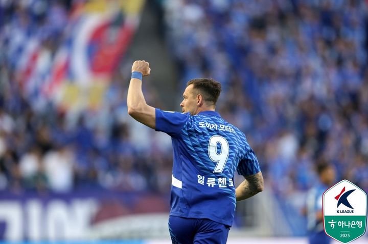 [서울=뉴시스] 프로축구 K리그2 수원삼성의 일류첸코. (사진=한국프로축구연맹 제공) *재판매 및 DB 금지