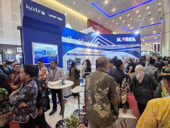 [부산=뉴시스] 부산항만공사는 KOTRA와 함께 인도네시아 수라바야에서 개최된 시티엑스포에 참가해 부산항 홍보 부스를 운영하고 있다. (사진=부산항만공사 제공) 2025.05.12. photo@newsis.com *재판매 및 DB 금지