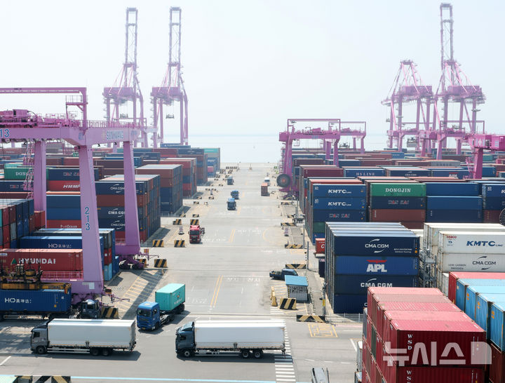 美 관세 불확실성에도…반도체 수출, 역대 4월 중 최대