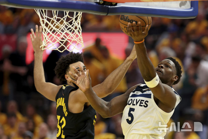 [샌프란시스코=AP/뉴시스] 미국프로농구(NBA) 미네소타 팀버울브스의 앤서니 에드워즈. 2025. 5. 12.