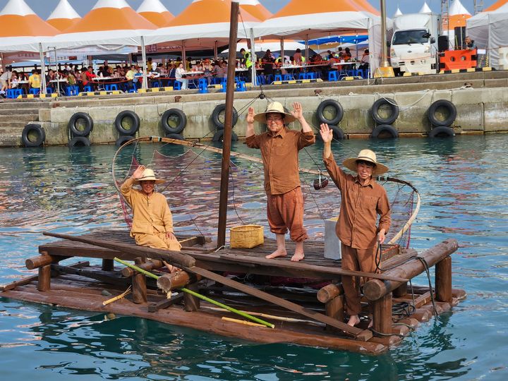[서귀포=뉴시스] 서귀포시 보목 자리돔 축제. (사진=서귀포시 제공) *재판매 및 DB 금지