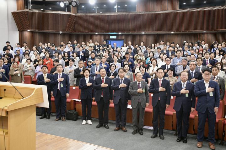 [세종=뉴시스] 국회도서관에서 열린 '행정수도 세종 완성' 공약 반영을 위한 공동기획 세미나 모습.(사진=세종시 제공)2025.05.13.photo@newsis.com *재판매 및 DB 금지