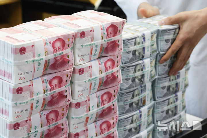 [올댓차이나] 위안화 기준치 1달러=7.0794위안…0.049% 절하