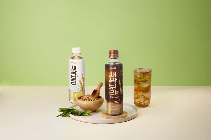 [서울=뉴시스] 새싹보리, 새싹보리블랙(오른쪽) (사진=HK이노엔 제공) 2025.05.14. photo@newsis.com *재판매 및 DB 금지