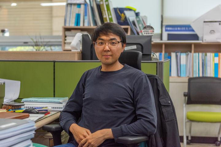 [울산=뉴시스] 박수지 기자 = 울산시 북구청 건설과 최동현 주무관. (사진=북구 제공) 2025.05.14. photo@newsis.com *재판매 및 DB 금지