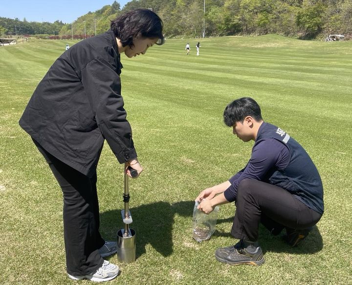  *재판매 및 DB 금지