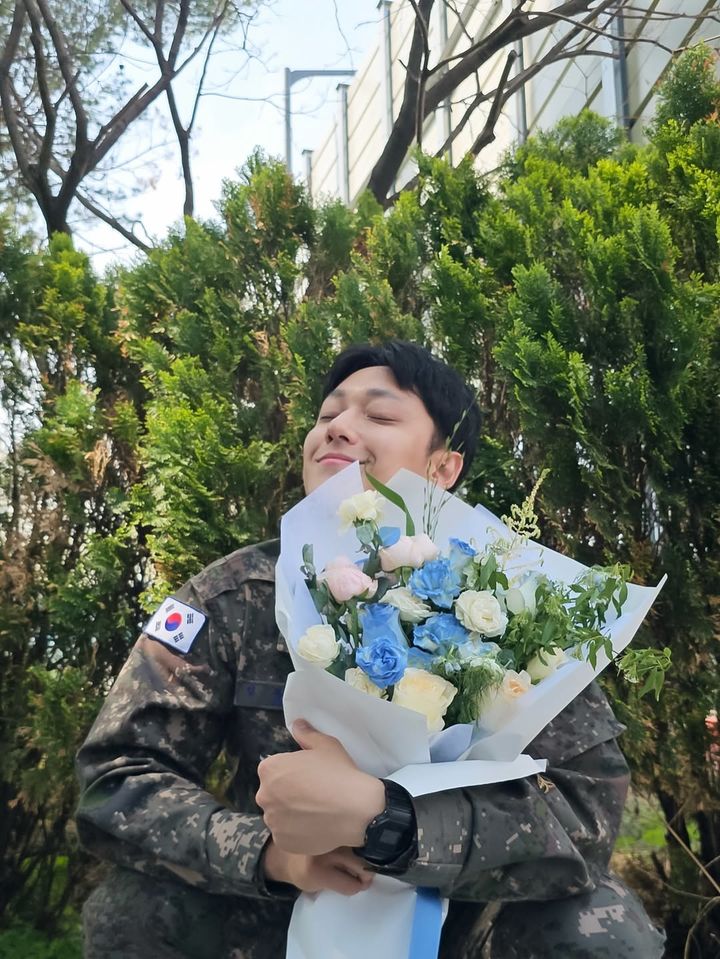 [서울=뉴시스] 이도현. (사진=인스타그램 캡처) 2025.05.14. photo@newsis.com *재판매 및 DB 금지