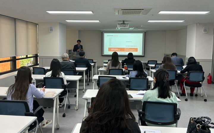 [대구=뉴시스] 대구상공회의소(대구상의)가 2025년 알리바바닷컴 활용지원사업 킥오프미팅을 진행하고 있다. (사진=대구상의 제공) 2025.05.14. photo@newsis.com *재판매 및 DB 금지