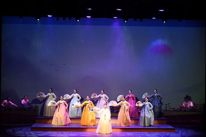 [밀양=뉴시스] 진도군립민속예술단 남도잡가 공연. (사진=밀양시 제공) 2025.05.14. photo@newsis.com *재판매 및 DB 금지