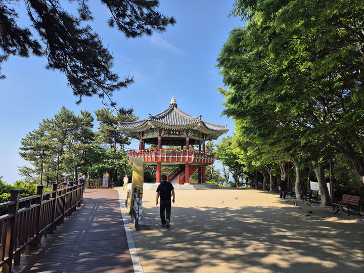 [부산=뉴시스] 부산 해운대구 달맞이길 해월정. (사진=부산 해운대구 제공) 2025.05.14. photo@newsis.com *재판매 및 DB 금지
