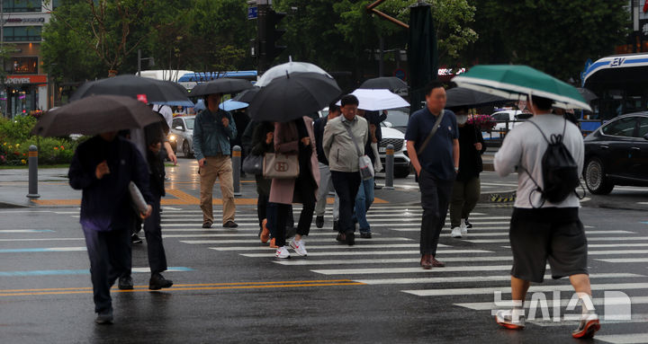 봄비 내리는 충남권, 최대 30㎜ 예보…낮 최고 26도