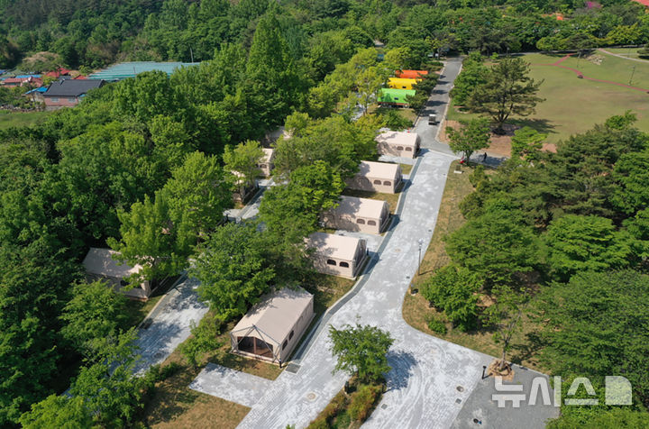 [곡성=뉴시스] 전남 곡성군 도림사 오토캠핑장. (사진=곡성군청 제공). photo@newsis.com *재판매 및 DB 금지