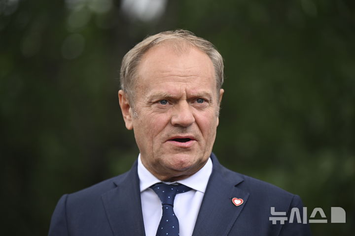 심상치 않은 美…폴란드 총리 "유럽 약하고 분열되면 끝장"