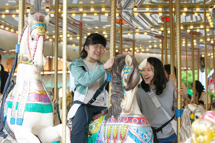 KT, 서울맹학교 학생들과 '마음으로 봄' 나들이 행사