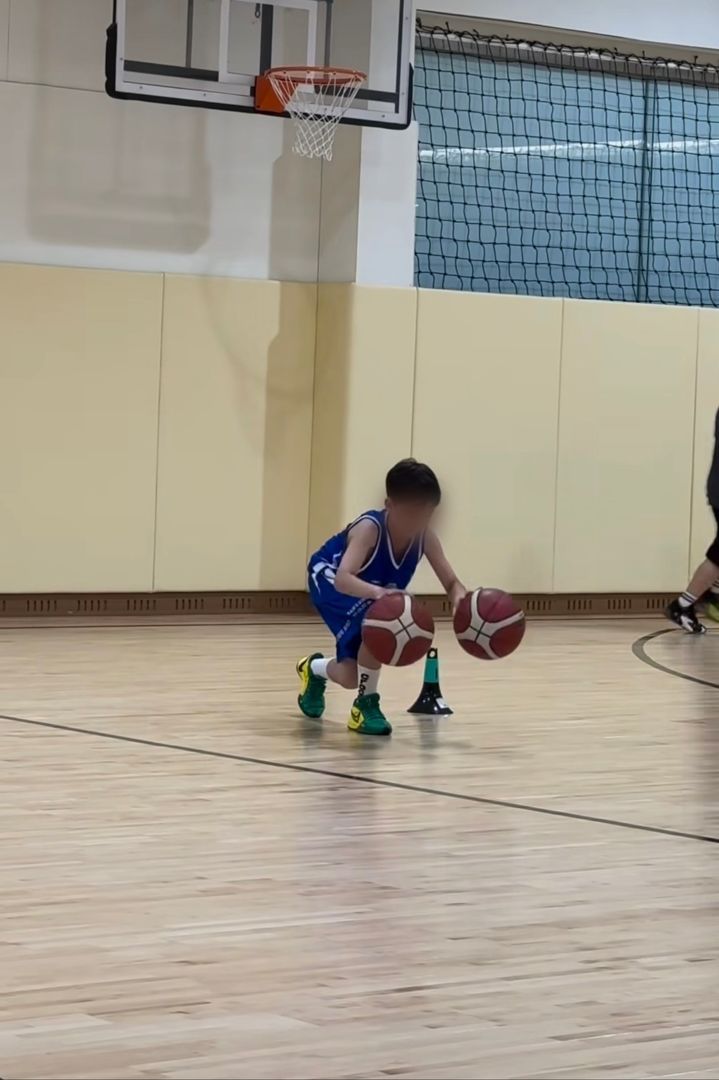 [서울=뉴시스] 호주 출신 방송인 샘 해밍턴의 첫째 아들 윌리엄 해밍턴이 근황을 공개했다. (사진=윌리엄 해밍턴 인스타그램 캡처) 2025.05.16. photo@newsis.com *재판매 및 DB 금지