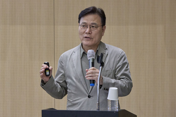 최종구 국제금융협력대사가 고려대에서 강연하고 있다. (사진=고려대 제공) *재판매 및 DB 금지