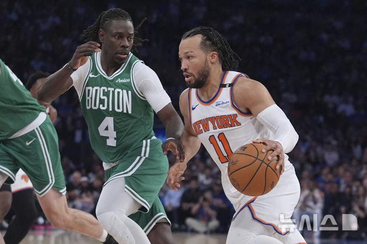 [뉴욕=AP/뉴시스] 미국프로농구(NBA) 뉴욕 닉스의 제일런 브런슨. 2025.05.16.