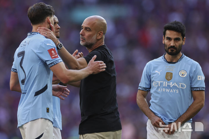 [런던=AP/뉴시스]맨시티, 2년 연속 FA컵 준우승 눈물. 2025.05.17.